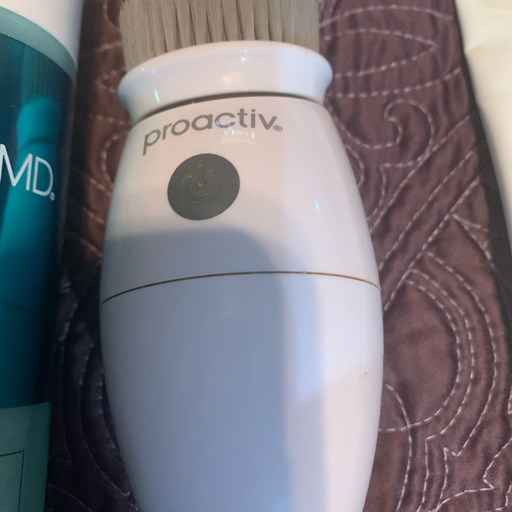 Proactiv - Picture 6 of 6